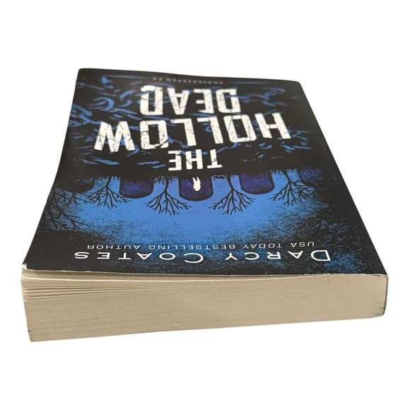 The Hollow Dead Darcy Coates Gravekeeper #4 Horror Paranormal Mystery Softcover - Picture 4 of 8